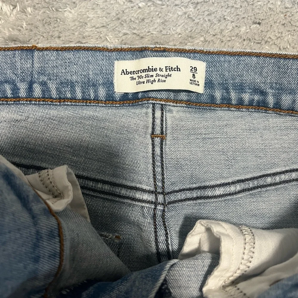 Ultra High Rise Jeans - Picture 4 of 5